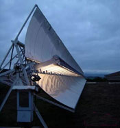 Foto nocturna del dispositivo fotovoltaico Euclides